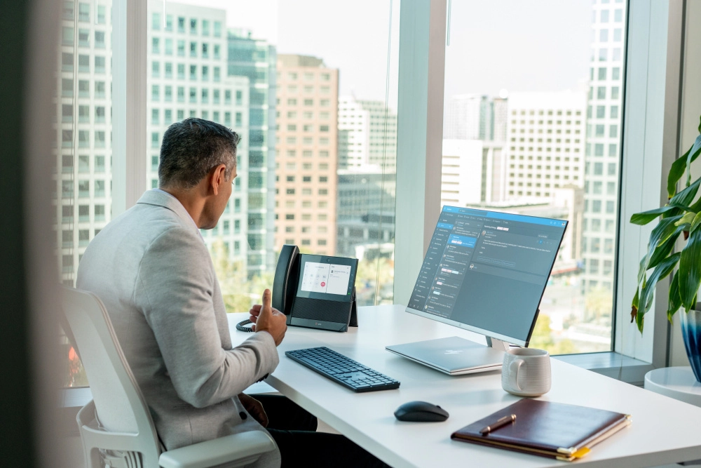 Poly ccx 700 business media phone with open sip and poe-enabled
