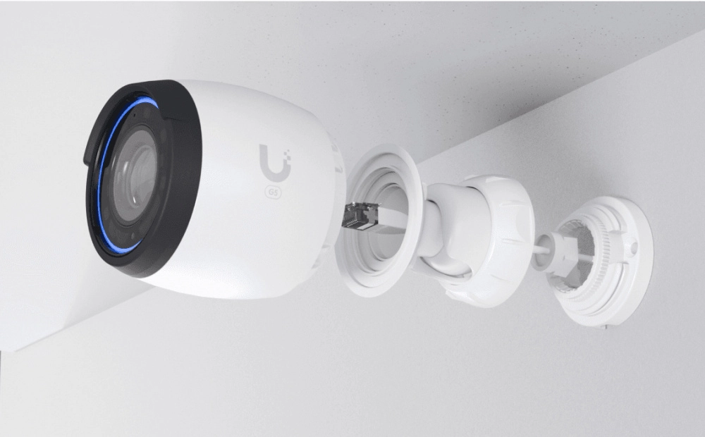 Ubiquiti uvc-g5-pro - cámara ip bullet 4k zoom óptico de 3x visión nocturna de hasta 25m detección de eventos alimentación poe micrófono integrado administrable a través de unifi protect