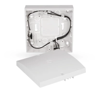 Caja de instalacion multiproposito – tamaño mediano, una caja de instalacion de diseño para modulos jablotron, equipada con un contacto de sabotaje frontal y trasero. adecuada para modulos de entrada y salida, divisores, etc